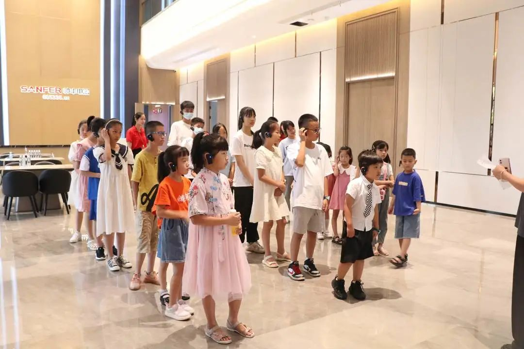 集成灶品牌帅丰电器助力小小美食家化身“厨师”大显身手
