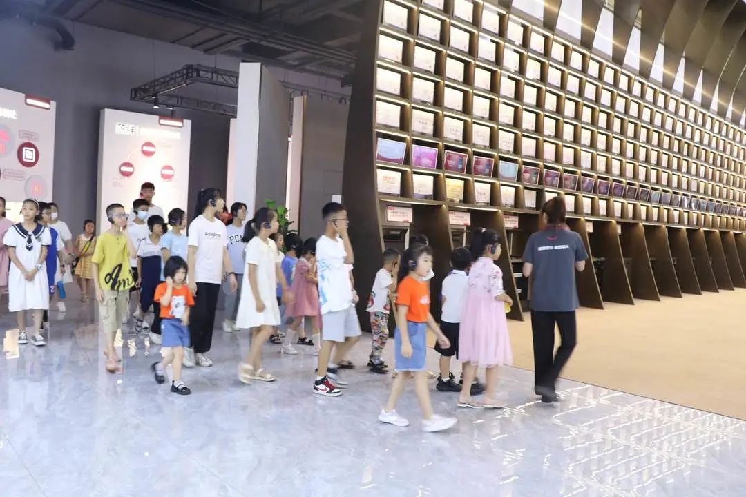 集成灶品牌帅丰电器助力小小美食家化身“厨师”大显身手