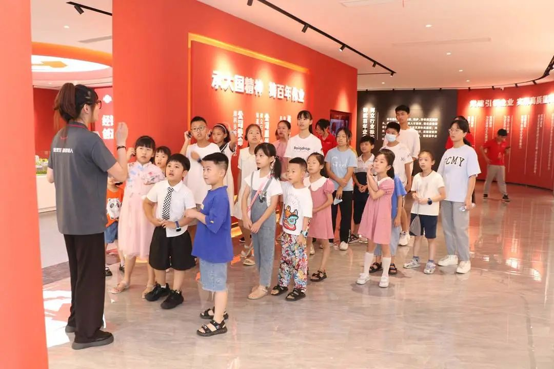 集成灶品牌帅丰电器助力小小美食家化身“厨师”大显身手