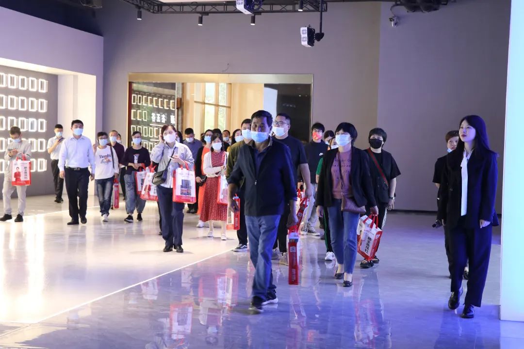 集成十大品牌帅丰电器联合建设银行开展建行家装节活动