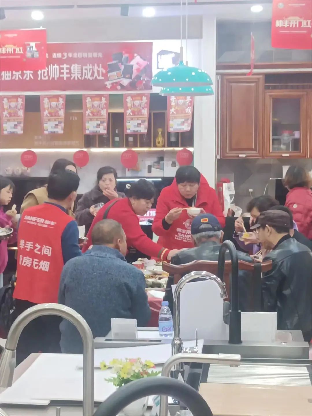 集成灶品牌帅丰为加盟商持续赋能，赢战终端市场！